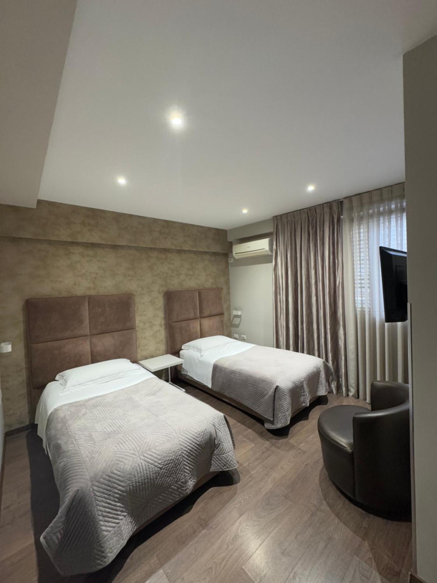 Hotel Oresti Center 3*
